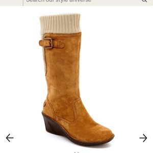 Womens UGG Skyfall boots